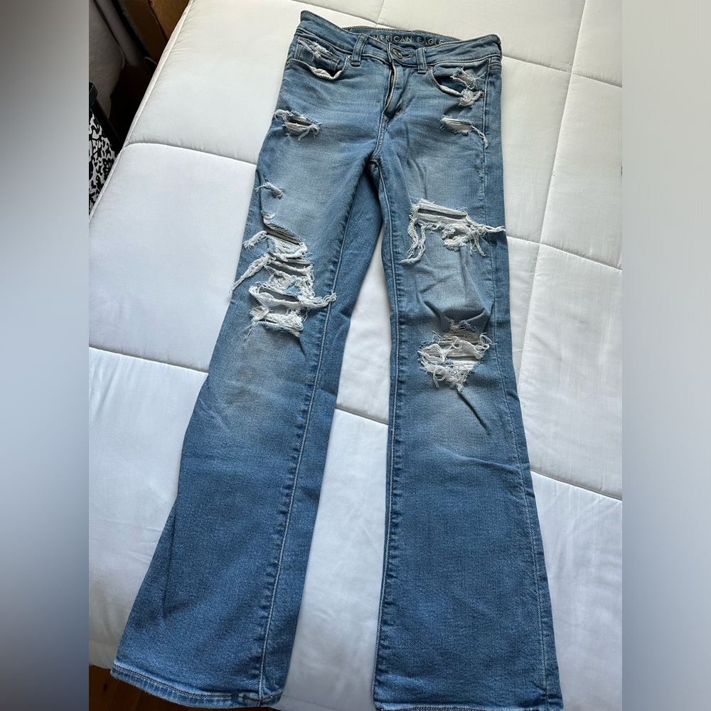 American Eagle Stretch Flare Jean / Ripped